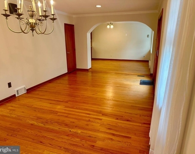 2432 W Chester Pike - Photo Thumbnail 10