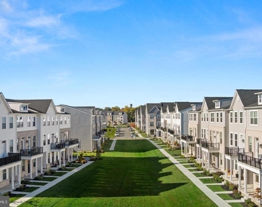 923 Anvil Court - Photo Thumbnail 1