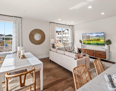 923 Anvil Court - Photo Thumbnail 5