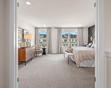 923 Anvil Court - Photo Thumbnail 9