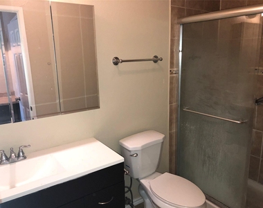 15403 Bow Lane - Photo Thumbnail 8