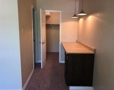 15403 Bow Lane - Photo Thumbnail 7