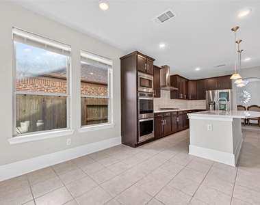 32931 Franklin Brooks Dr Drive - Photo Thumbnail 17
