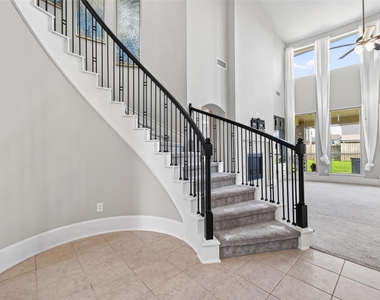 32931 Franklin Brooks Dr Drive - Photo Thumbnail 3