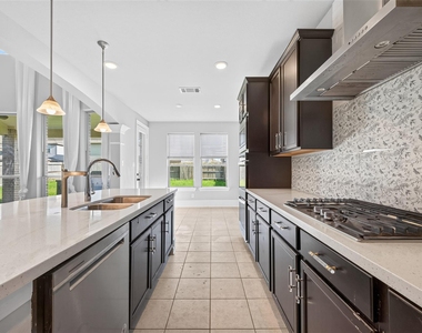 32931 Franklin Brooks Dr Drive - Photo Thumbnail 11