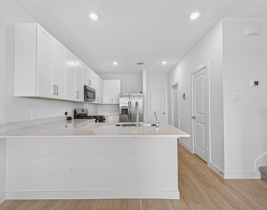 1738 Revolution Way - Photo Thumbnail 21