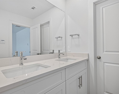 1738 Revolution Way - Photo Thumbnail 29