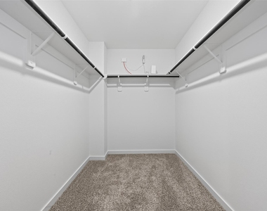 1738 Revolution Way - Photo Thumbnail 32