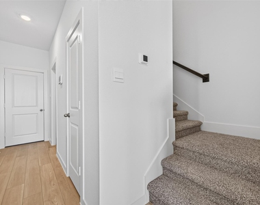 1738 Revolution Way - Photo Thumbnail 22