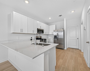 1738 Revolution Way - Photo Thumbnail 14