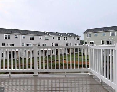61 Becker Drive - Photo Thumbnail 32