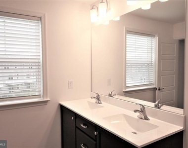 61 Becker Drive - Photo Thumbnail 27