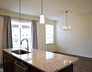 61 Becker Drive - Photo Thumbnail 18