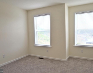 61 Becker Drive - Photo Thumbnail 25