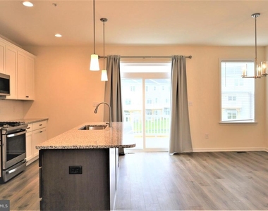 61 Becker Drive - Photo Thumbnail 11