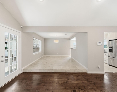 2502 Hollow Hook Road - Photo Thumbnail 15