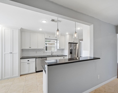 2502 Hollow Hook Road - Photo Thumbnail 12
