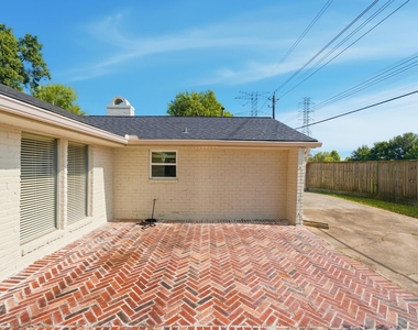 2502 Hollow Hook Road - Photo Thumbnail 5