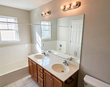 380 Radio Rd - Photo Thumbnail 41