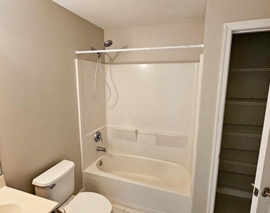 380 Radio Rd - Photo Thumbnail 9