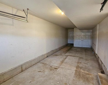 380 Radio Rd - Photo Thumbnail 12