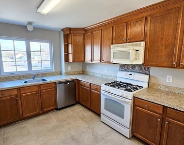 380 Radio Rd - Photo Thumbnail 19