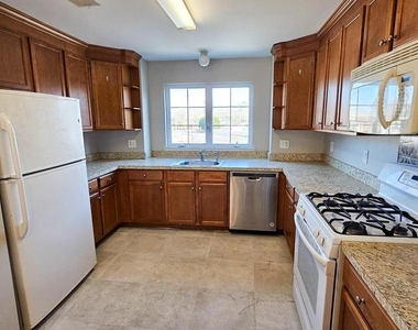 380 Radio Rd - Photo Thumbnail 21