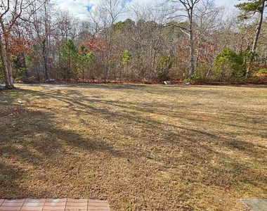 380 Radio Rd - Photo Thumbnail 10