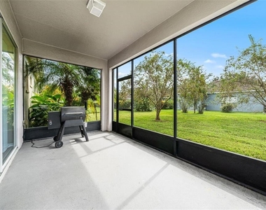 6520 Bridgecrest Drive - Photo Thumbnail 25