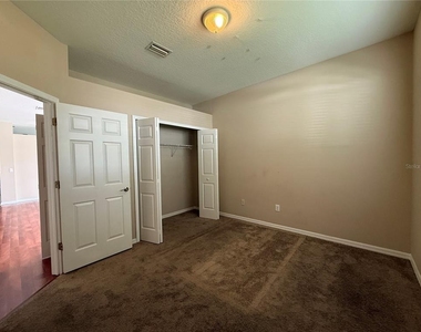 6520 Bridgecrest Drive - Photo Thumbnail 3