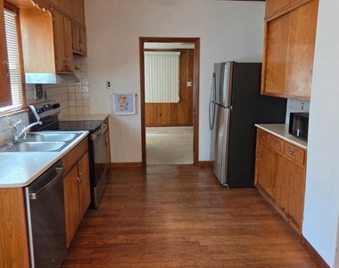 314 Victoria Street - Photo Thumbnail 1
