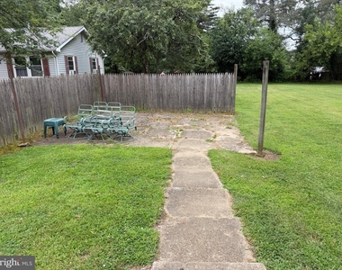 202 Main Street - Photo Thumbnail 12
