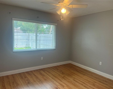 3101 Village Lane - Photo Thumbnail 20