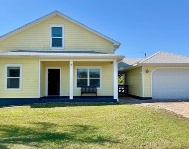 8 Moody Drive - Photo Thumbnail 25