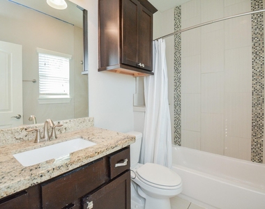 1610 Parker Street - Photo Thumbnail 6