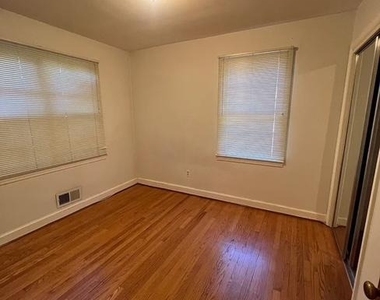 4114 Skyline Drive - Photo Thumbnail 10