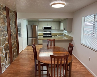 7206 8th Avenue Nw - Photo Thumbnail 4
