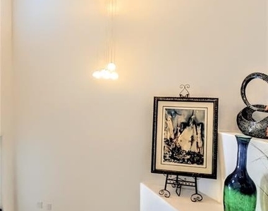 5639 N Honore Avenue - Photo Thumbnail 39