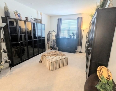 5639 N Honore Avenue - Photo Thumbnail 30
