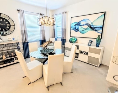 5639 N Honore Avenue - Photo Thumbnail 11