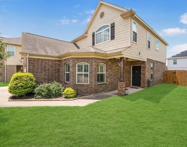 19714 Allenwick Hills Court - Photo Thumbnail 1