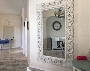 6222 Buckingham Street - Photo Thumbnail 12