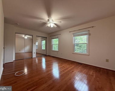 10240 Arizona Circle - Photo Thumbnail 23