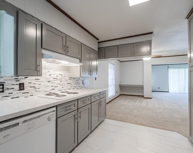 3523 Glen Haven Boulevard - Photo Thumbnail 7