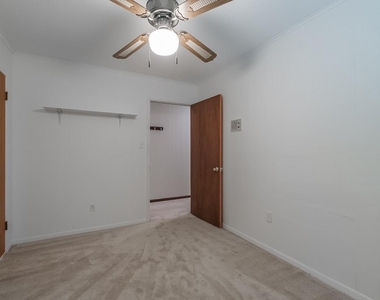 3523 Glen Haven Boulevard - Photo Thumbnail 13