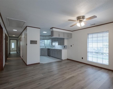 3523 Glen Haven Boulevard - Photo Thumbnail 3