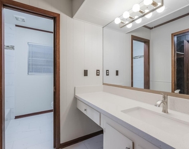 3523 Glen Haven Boulevard - Photo Thumbnail 9