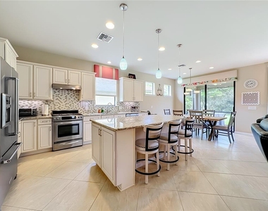 11230 Sandhill Preserve Drive - Photo Thumbnail 10
