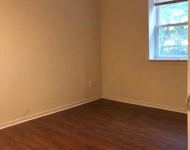8314 Roanoke Avenue - Photo Thumbnail 4