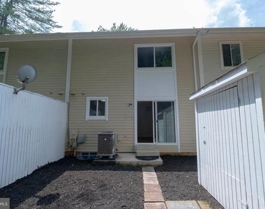 14435 Pebble Hill Lane S - Photo Thumbnail 38